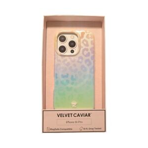 J3-N VELVET CAVIAR - Magsafe Case For Apple iPhone 16 Pro - White Opal Leopard